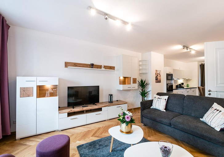 Others 3, Familienapartment mit Blick zur Frauenkirche, Dresden