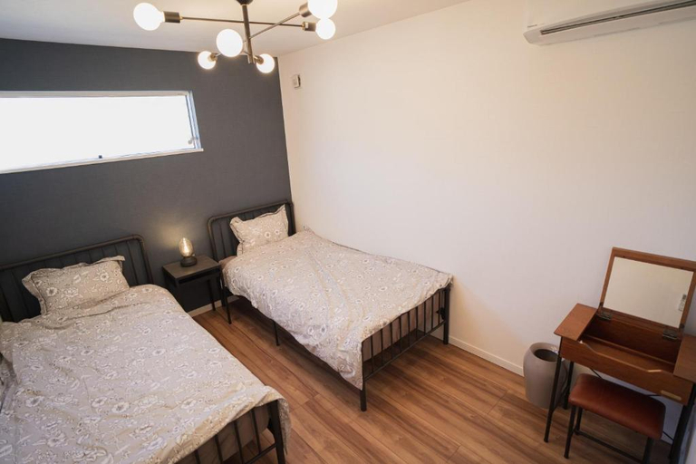 Bedroom 3, Orange County Guest House - Hostel, Izumisano