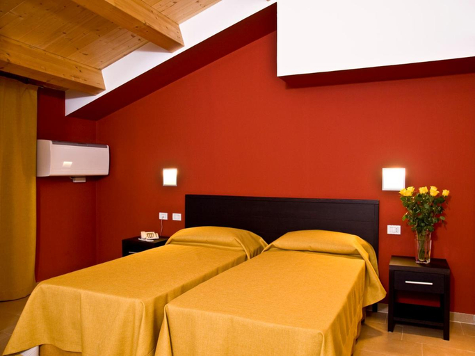 Bedroom 2, CasEpicarmo Guest House, Syracuse