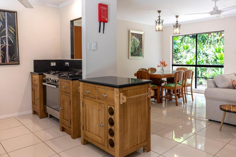 Others 5, Honeybee House, Mareeba