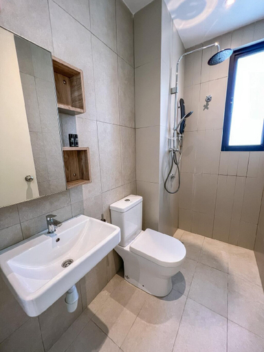 Bathroom 4, BRT SouthQuay | MUJI Warm 3 BR | IconiqueA26, Subang Jaya