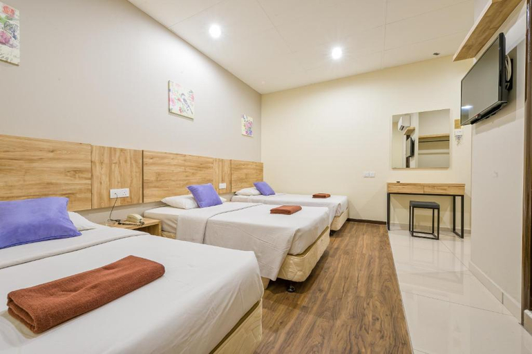 Bedroom 3, Northern Lodge Hotel, Kuala Muda