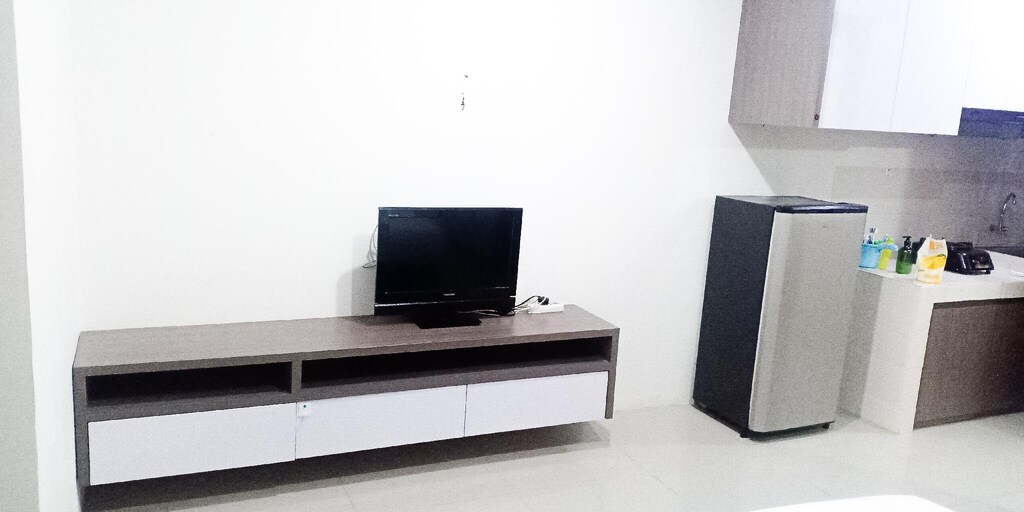 Others 3, Studio Near Airport Bandara City Apartment (C7-25), Tangerang