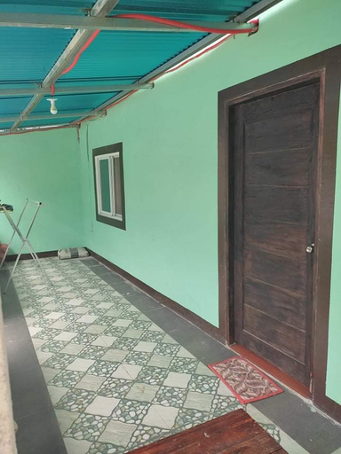 Others 2, Jul'z Guest House/Transient House, Capas