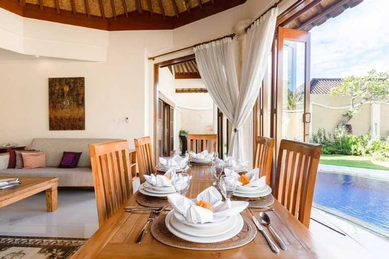 Villa Tunjung@Emerald Villas Complex.Sanur beach., Denpasar