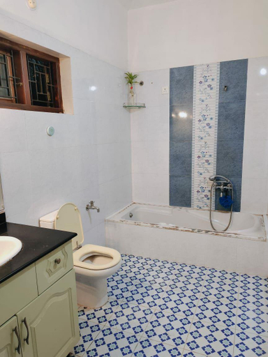 Bathroom 2, Budget Friendly Clean&Quiet Stay(A/C)in Kannur!, Kannur