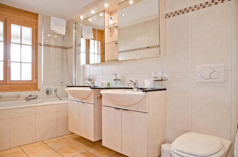 Bathroom, Apartment Paradise - GRIWA RENT AG, Interlaken