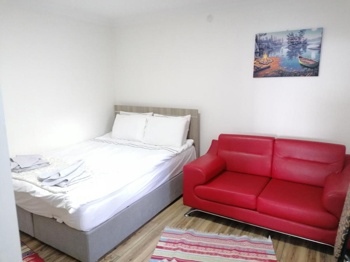 Bedroom 2, Galata Waterfall Apartment, Beyoğlu