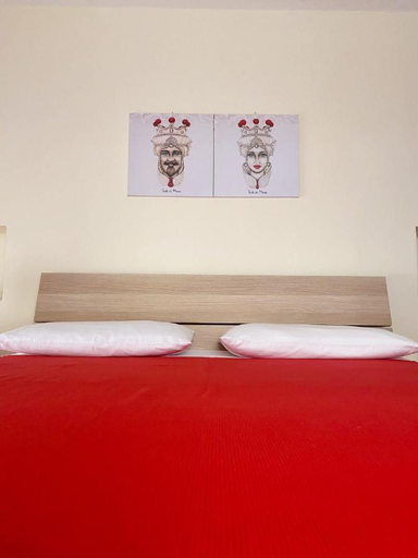 Bedroom 1, La casa del cocchiere, Palermo