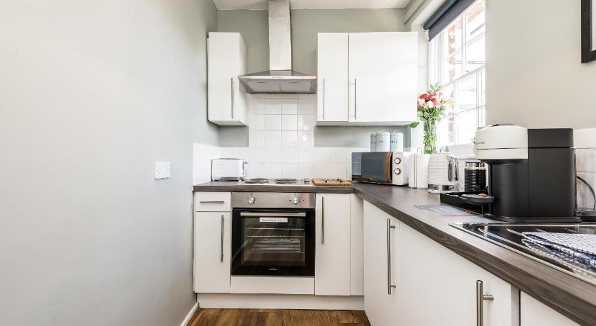 Others 3, Host & Stay - Catharine Quarters, Sefton