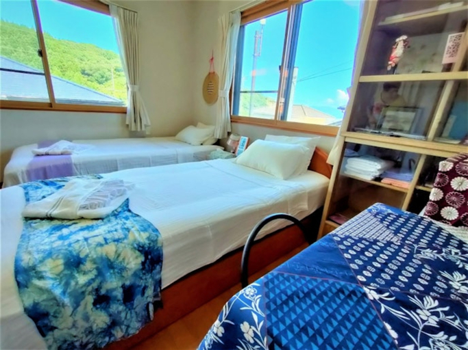 Bedroom 2, Maeda House - Accommodation for Bamboo Craft Experience, Aira