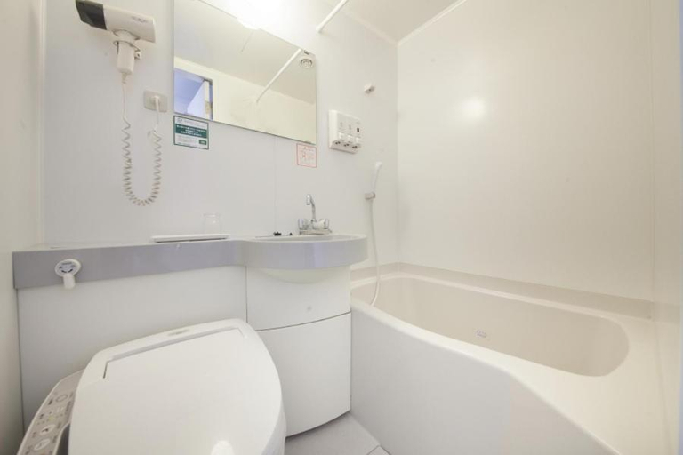 Bathroom 4, R&B Hotel Hachioji, Hachiōji