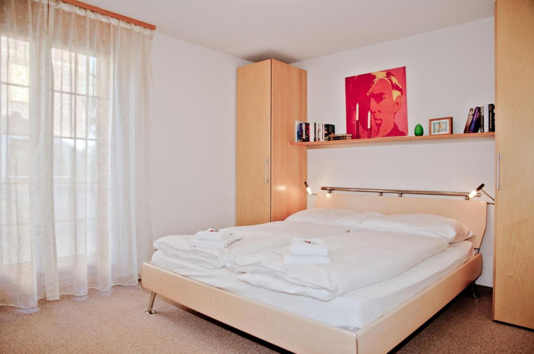Bedroom, Apartment Saphir 2 - GRIWA RENT AG, Interlaken