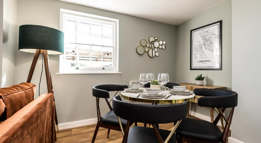 Others 4, Host & Stay - Catharine Quarters, Sefton