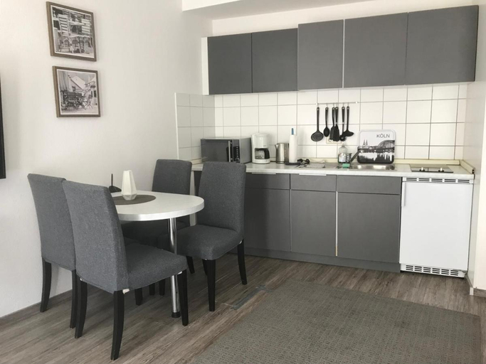 Others, City Apartment am Dom, Köln