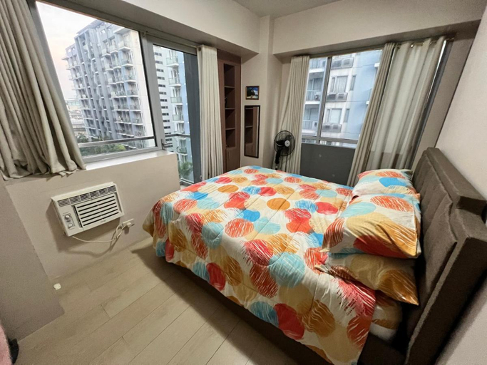 Bedroom, Resorts World Condo, Pasay City