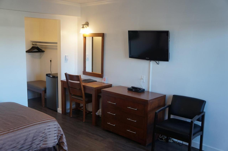 Bedroom 4, Canada's Best Value Westward Inn, Greater Vancouver
