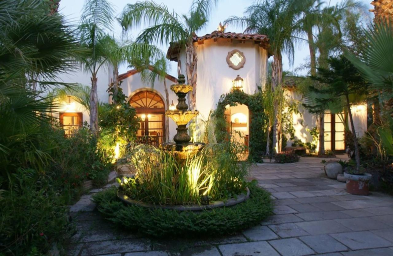 Exterior & Views, Villa Thornhill, Riverside