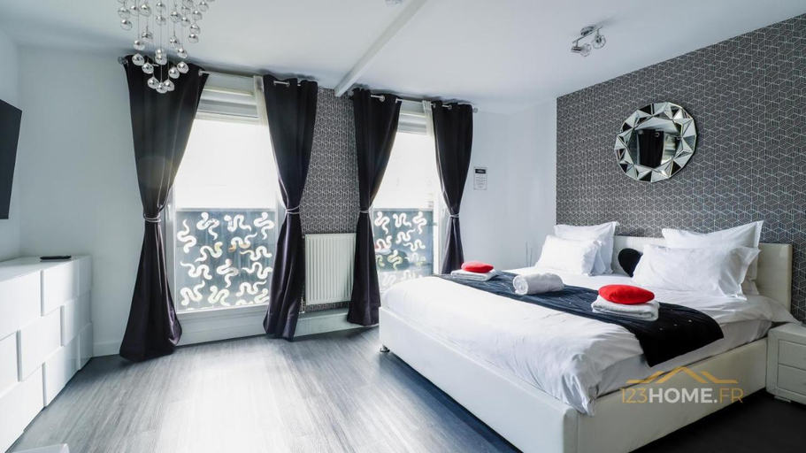 Bedroom 2, 123home - Suite & spa XL, Seine-et-Marne