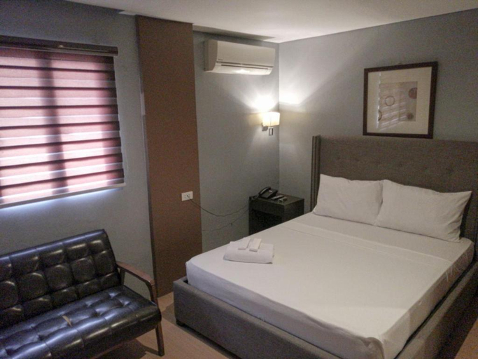 Bedroom 3, The Chipper Hotel, Quezon City