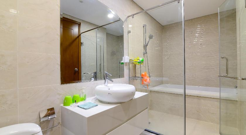 Bathroom 3, KAY'S HOME-Vinhomes Luxury Apartment, Bình Thạnh