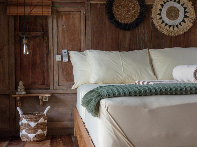 Bedroom 2, La Siesta Eco Bungalows Adults Only, Lombok