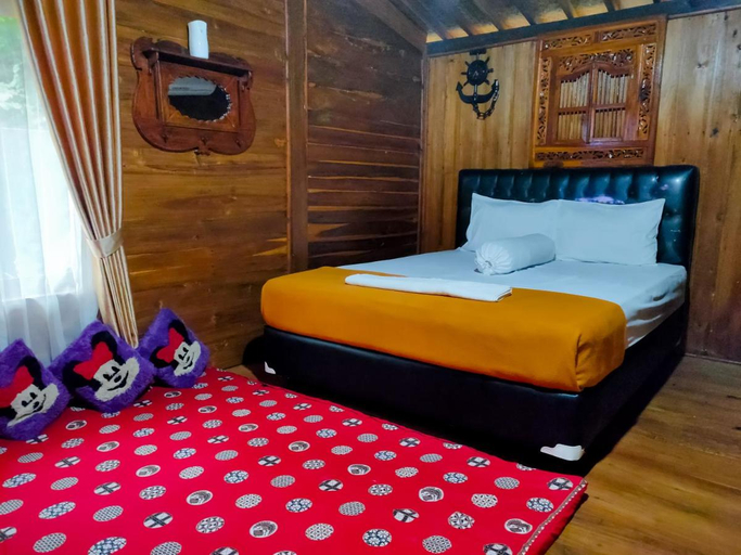 Bedroom 3, joglo karinduaji madasari, Pangandaran