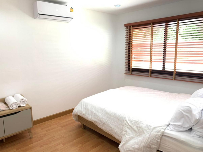 Bedroom, Cozy House - Bangsaen Beachfront Accommodation, Muang Chon Buri