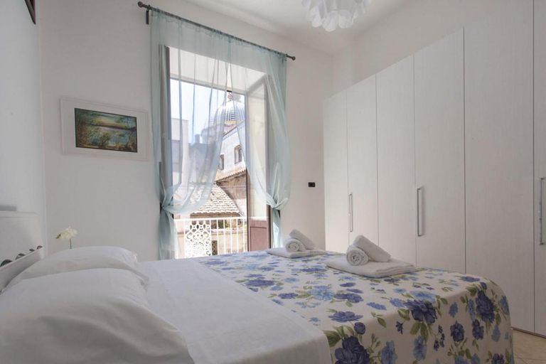 Bedroom 4, San Paolo House, Napoli