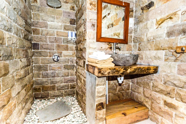 Bathroom 5, Gili Air Sanctuary Villa and Resort, Lombok