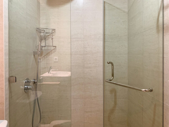 Bathroom 3, Modern Minimalist Studio Room At Gold Coast Apartment, Jakarta Utara