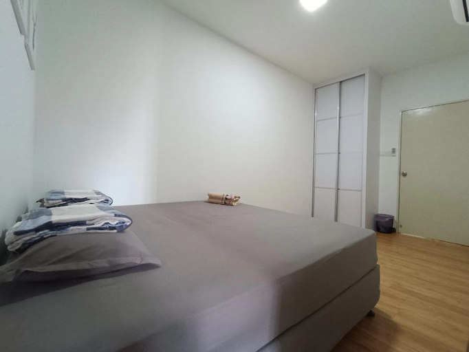 Bedroom 4, Roxy Apartment 3rd Mile Kch Lovely 2 BR Cozy Stay, Kuching