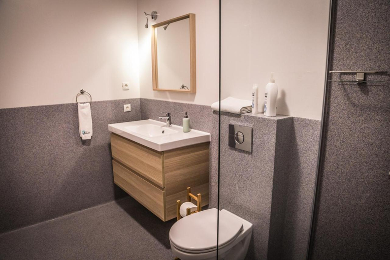 Bathroom 3, Bakki Hostel and Apartments, Sveitarfélagið Árborg