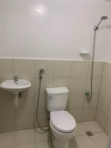 Bathroom, Gutsy Transient Ph, Imus
