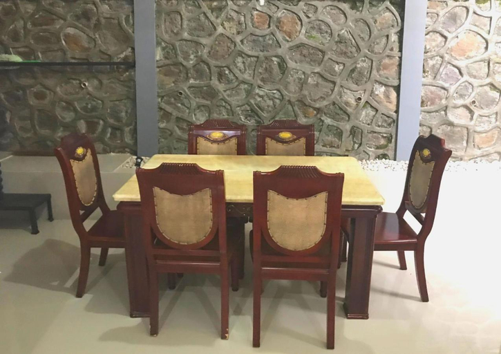 Others 3, Ivy Villas with Private Pool, Malang