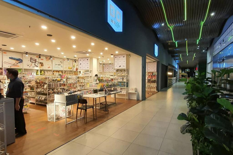 Food & Drinks, Kuching Kozi Square 2 paxs 9B, Kuching