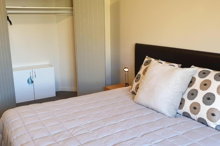 Bedroom 2, Meadowstone Villa | Cosy with Gas Fireplace & BBQ, Queenstown-Lakes