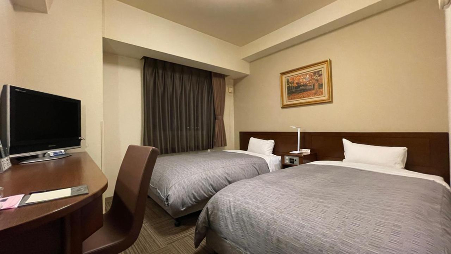 Bedroom 2, Hotel Route-Inn Iyo Saijo, Saijō