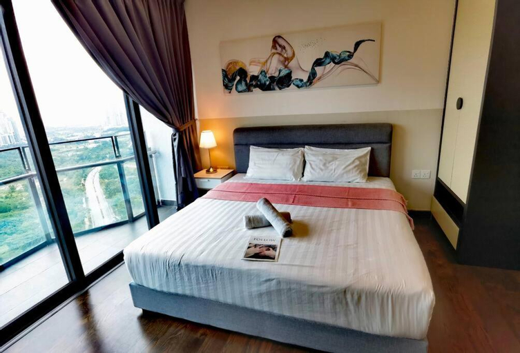 C2509 Almas Suites Muji Studio100mbpsNetflixSTAY, Johor Bahru