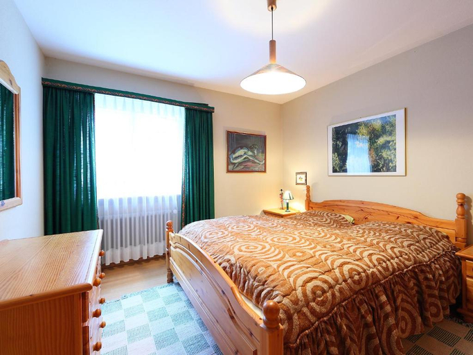 Bedroom 5, Apartment St- Martin-3 by Interhome, Visp