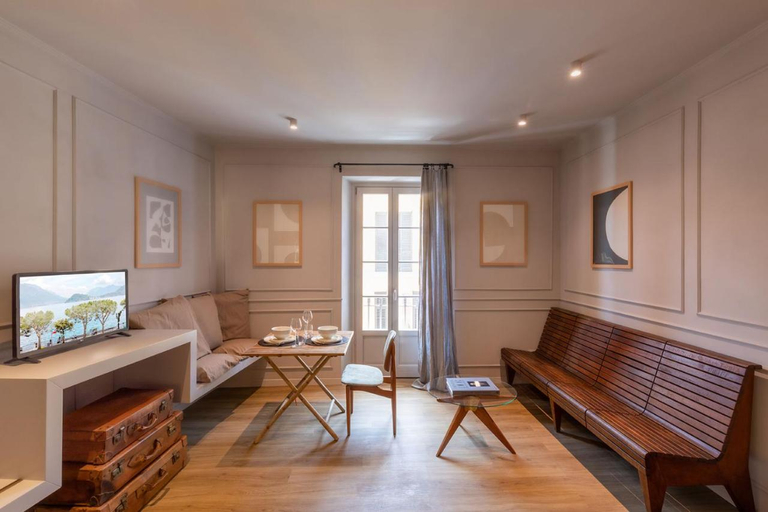 Others 3, China House - Historic Apt in Central Menaggio, Como