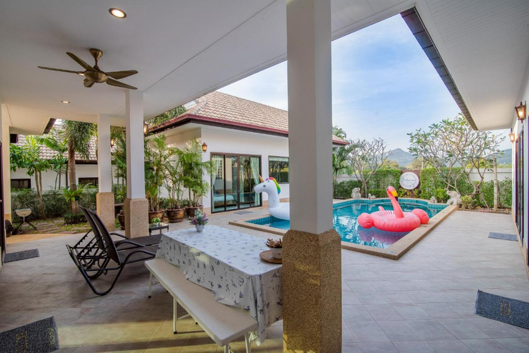 Sport & Beauty 3, Zaha homes-Suite 3MZ: 2br Family apt with pool, Karachi