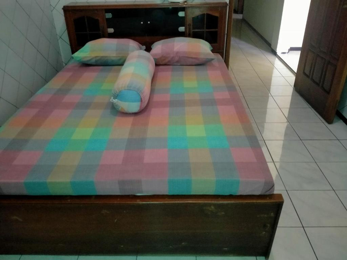 Bedroom 5, Dekaka Homestay 3, Malang