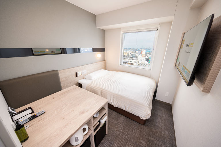 Bedroom, Super Hotel Marugame Station Front(スーパーホテル丸亀駅前), Marugame