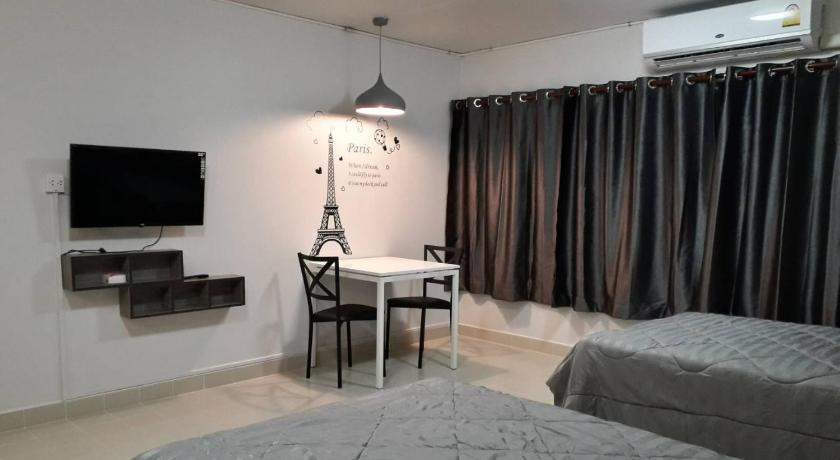 Bedroom 1, Popular Condo Muangthong by Khun Eve, Pak Kret