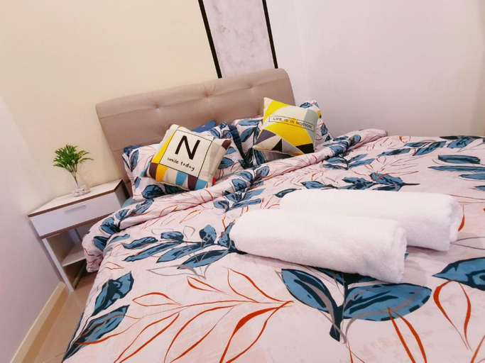 Bedroom 1, Legoland-HappyRainbow Suite at D'Pristine-8pax with Lakeview, Johor Bahru