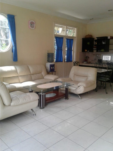 Others 3, kota bunga blok ee 3 kmar, Bogor