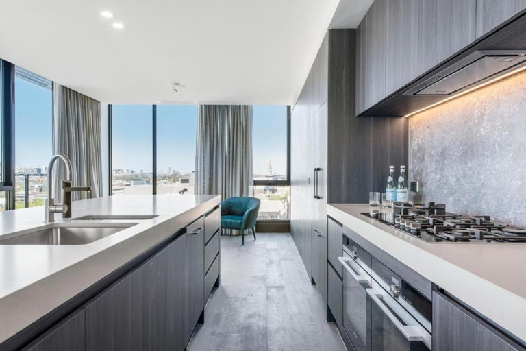 Others 2, Luxury Penthouse with Astonishing Bay and City Views, Melbourne