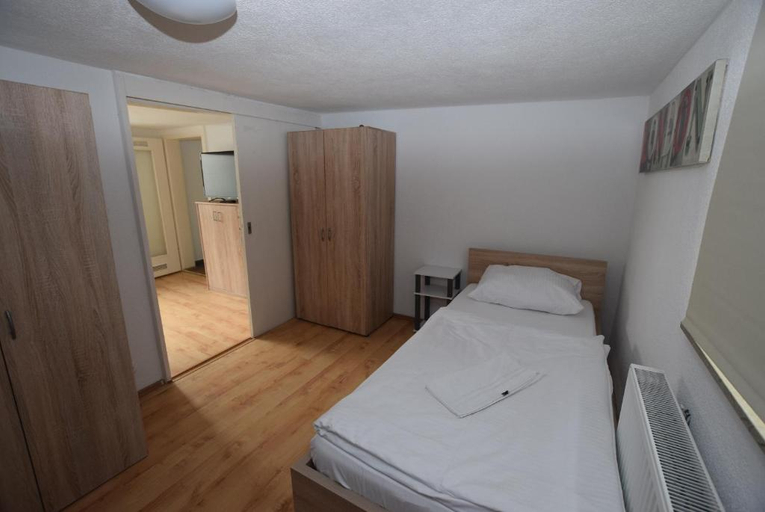 Bedroom 2, AB Apartment Objekt 27, Stuttgart