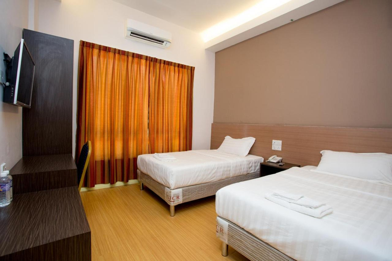 Bedroom 3, Labuan Fortune Hotel, Labuan